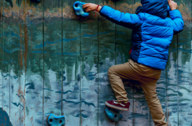 youth outdoor adventure program